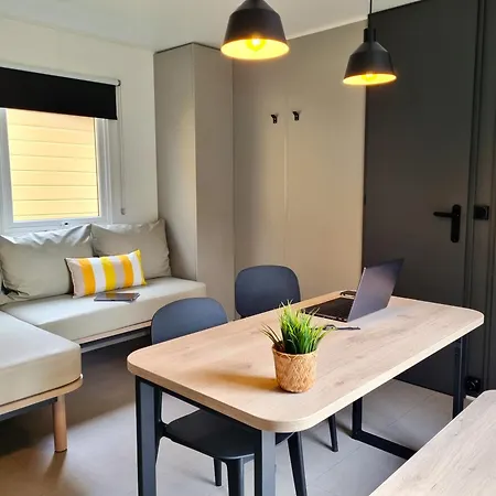 مكان تخييم L'amuravela 2*